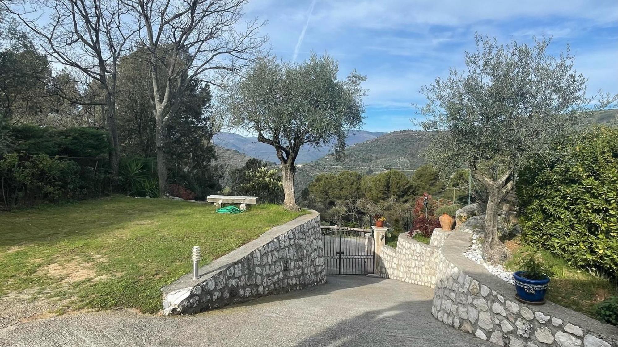 Rez De Jardin, Entre Mer Et Montagne Levens Exterior photo